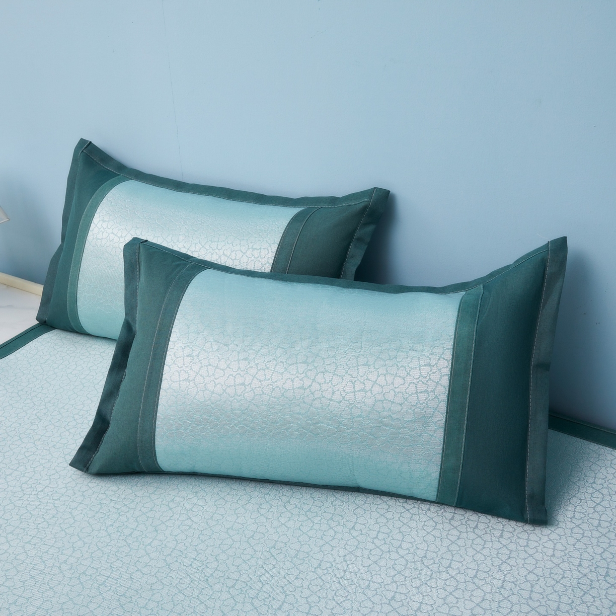 91家纺网 家纺一手货源 找家纺 航途席业 2026新款抗菌提花冰丝席-心相依 心相依-绿床笠款