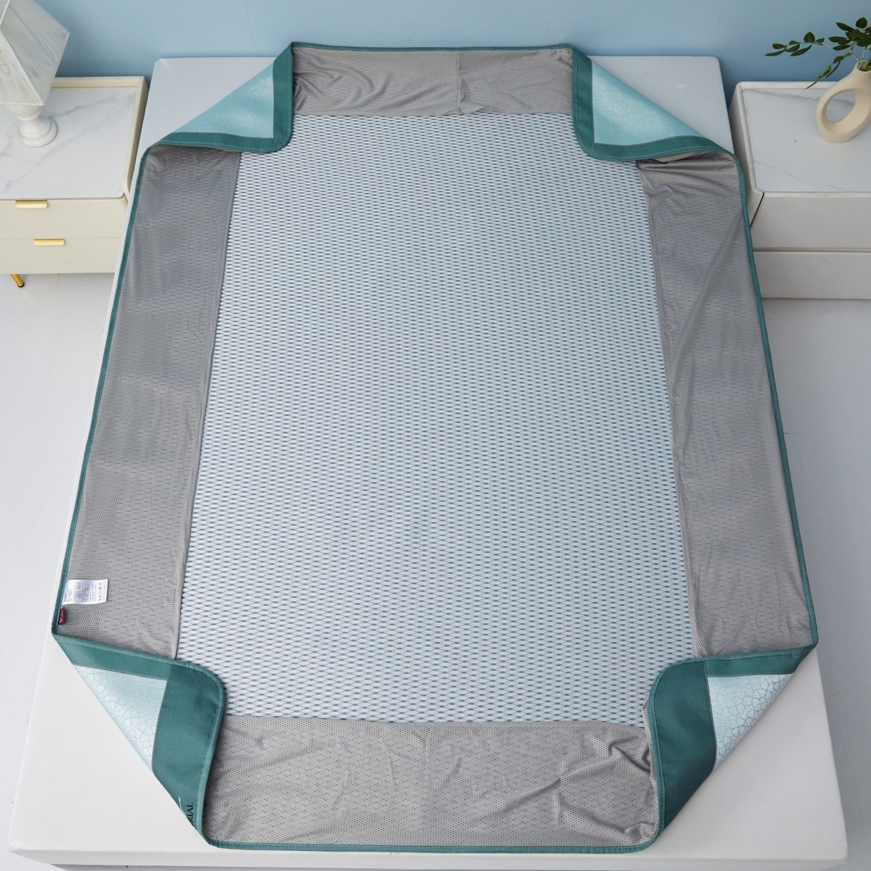 91家纺网 家纺一手货源 找家纺 航途席业 2026新款抗菌提花冰丝席-心相依 心相依-绿床笠款