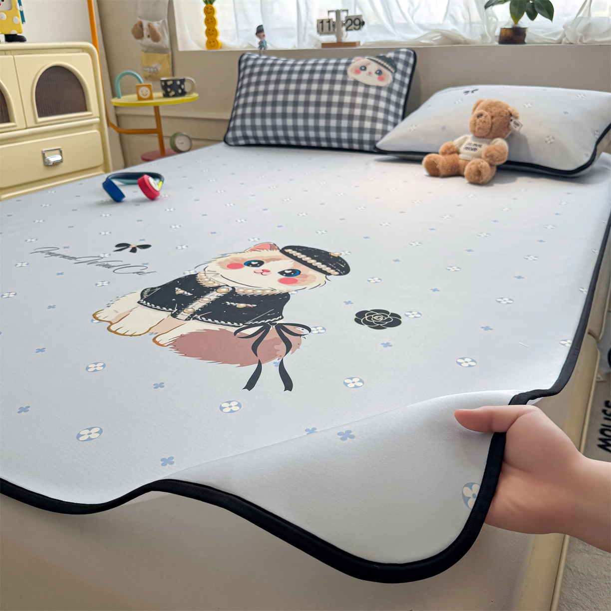 91家纺网 家纺一手货源 找家纺 雯豆家纺 【10A抗菌包检测】2026新款小冰皮卡通大版冰丝软席子凉席三件套凉感平铺款 小冰皮凉席-小香风