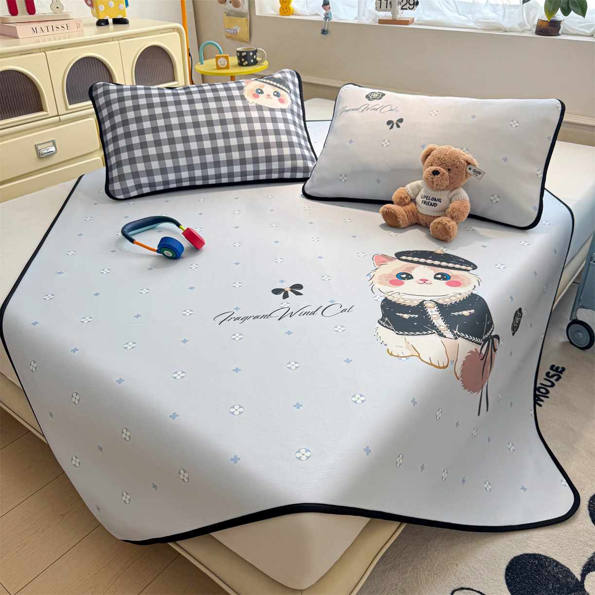 91家纺网 家纺一手货源 找家纺 雯豆家纺 【10A抗菌包检测】2026新款小冰皮卡通大版冰丝软席子凉席三件套凉感平铺款 小冰皮凉席-小香风