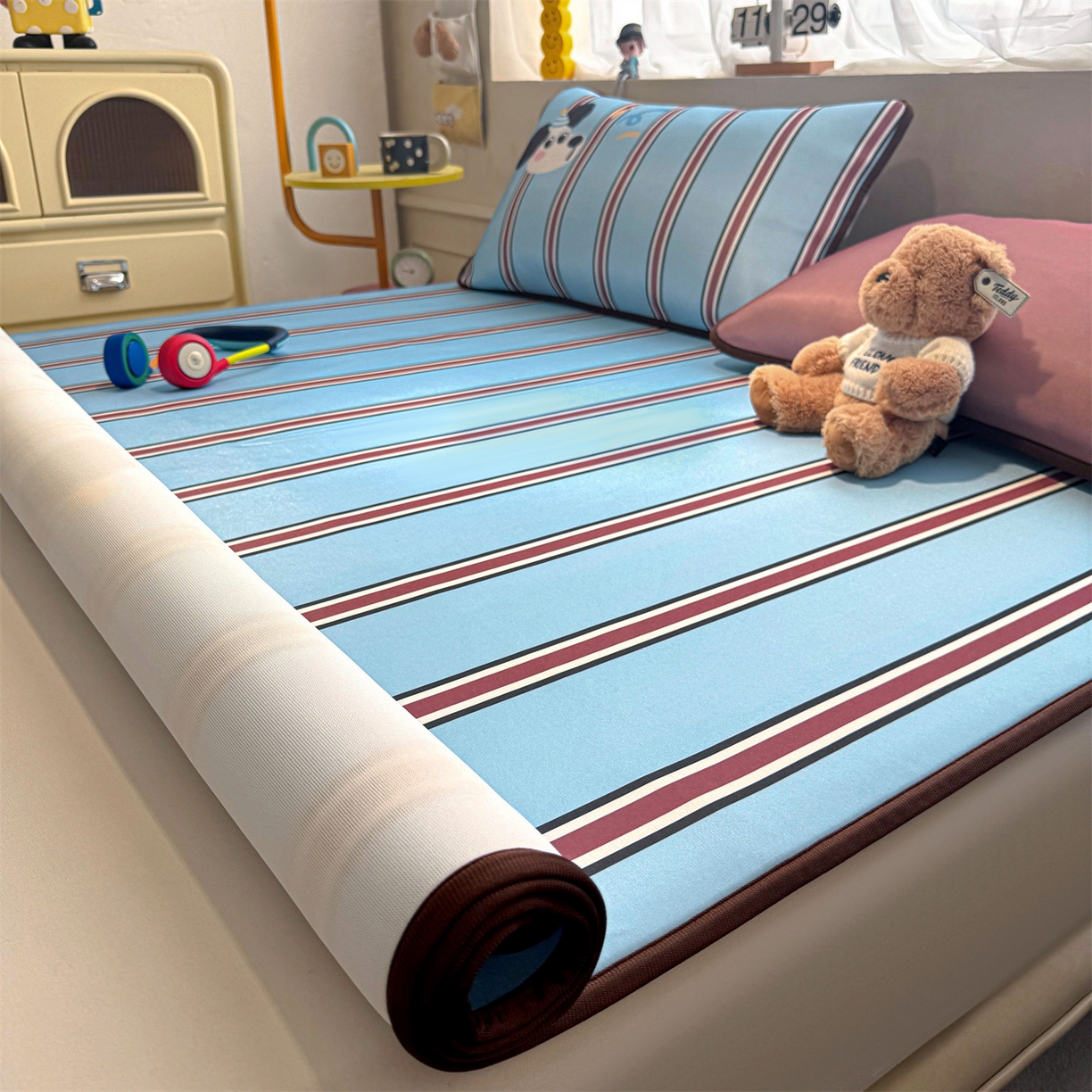 91家纺网 家纺一手货源 找家纺 （总）雯豆家纺 【10A抗菌包检测】2026新款小冰皮卡通大版冰丝软席子凉席三件套凉感平铺款