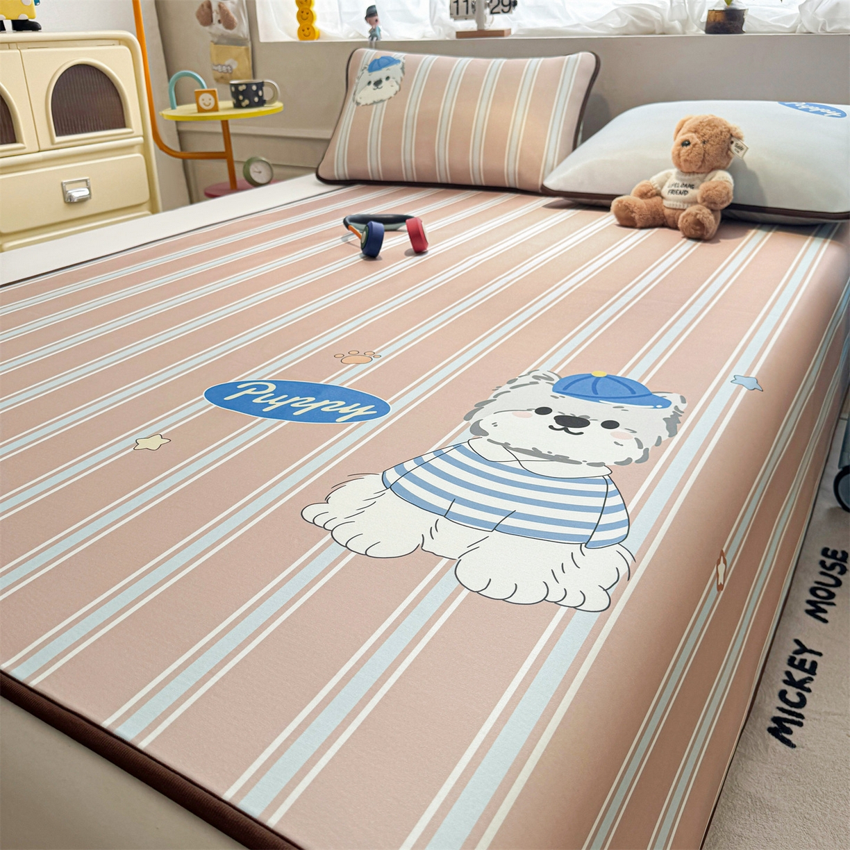 91家纺网 家纺一手货源 找家纺 雯豆家纺 【10A抗菌包检测】2026新款小冰皮卡通大版冰丝软席子凉席三件套凉感平铺款 小冰皮凉席-西高地