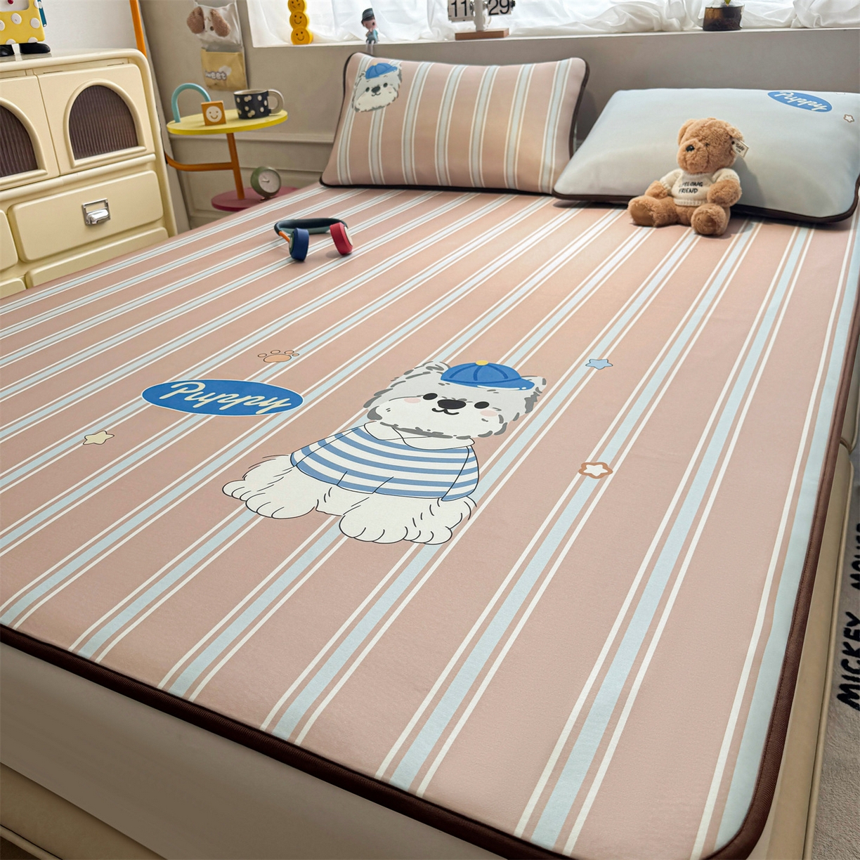 91家纺网 家纺一手货源 找家纺 雯豆家纺 【10A抗菌包检测】2026新款小冰皮卡通大版冰丝软席子凉席三件套凉感平铺款 小冰皮凉席-西高地