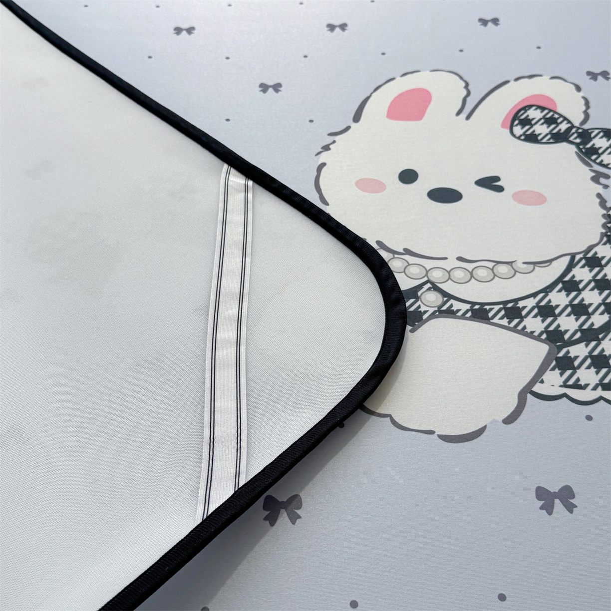 91家纺网 家纺一手货源 找家纺 雯豆家纺 【10A抗菌包检测】2026新款小冰皮卡通大版冰丝软席子凉席三件套凉感平铺款 小冰皮凉席-香香兔