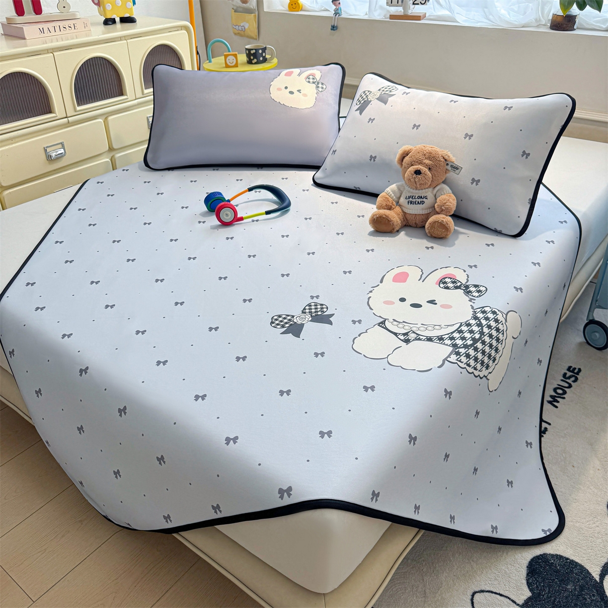 91家纺网 家纺一手货源 找家纺 雯豆家纺 【10A抗菌包检测】2026新款小冰皮卡通大版冰丝软席子凉席三件套凉感平铺款 小冰皮凉席-香香兔