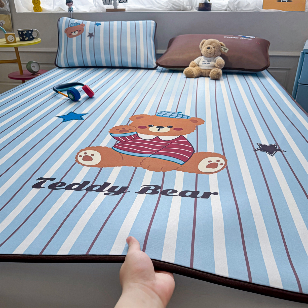 91家纺网 家纺一手货源 找家纺 雯豆家纺 【10A抗菌包检测】2026新款小冰皮卡通大版冰丝软席子凉席三件套凉感平铺款 小冰皮凉席-泰迪熊