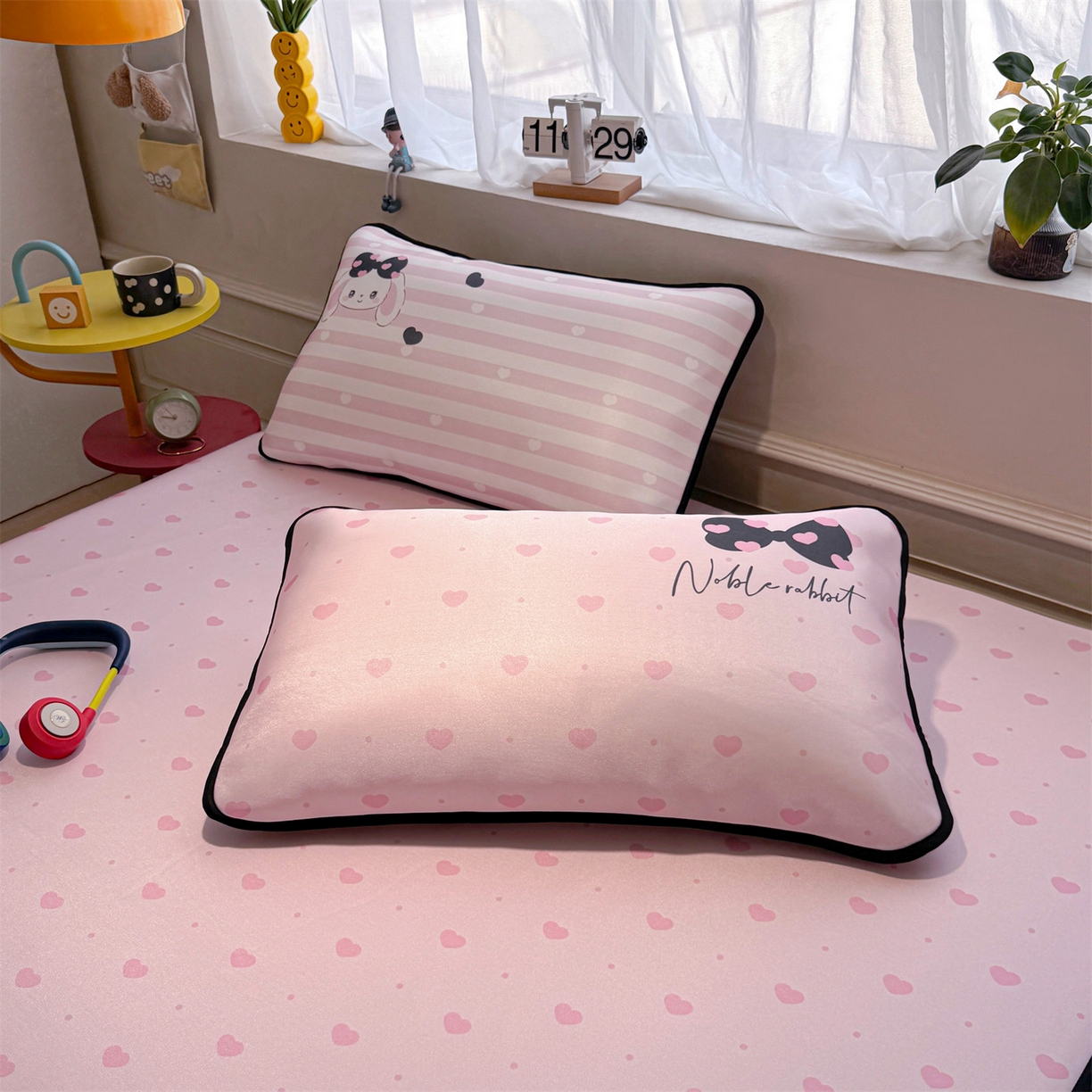 91家纺网 家纺一手货源 找家纺 雯豆家纺 【10A抗菌包检测】2026新款小冰皮卡通大版冰丝软席子凉席三件套凉感平铺款 小冰皮凉席-安妮兔