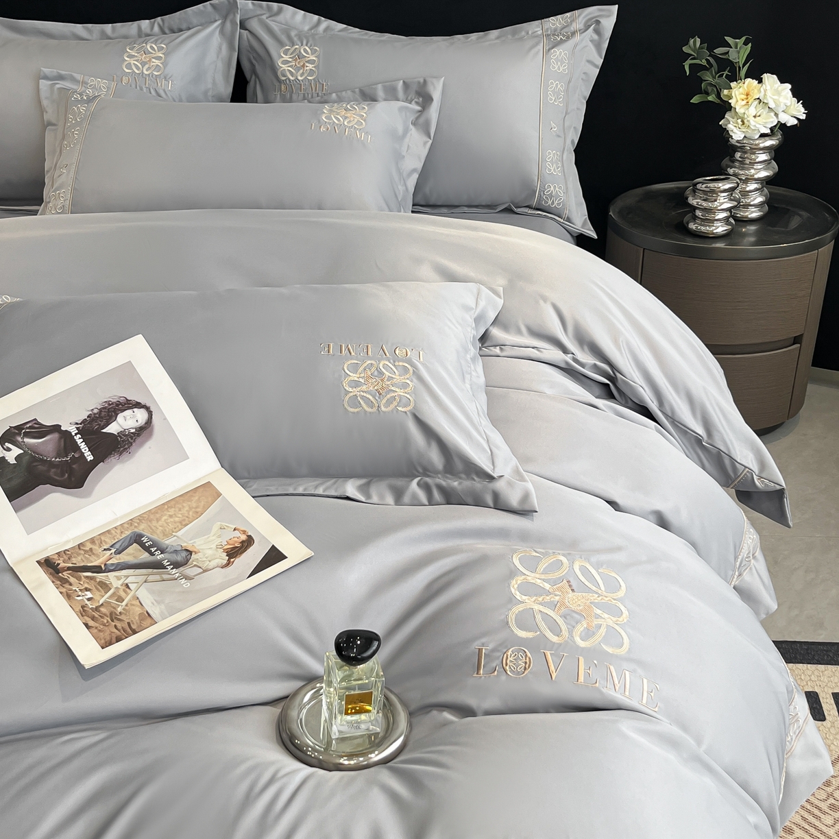 91家纺网 家纺一手货源 找家纺 （总）金牛座家纺 2026新款细斜纹丝质重工刺绣四件套-嘉佰