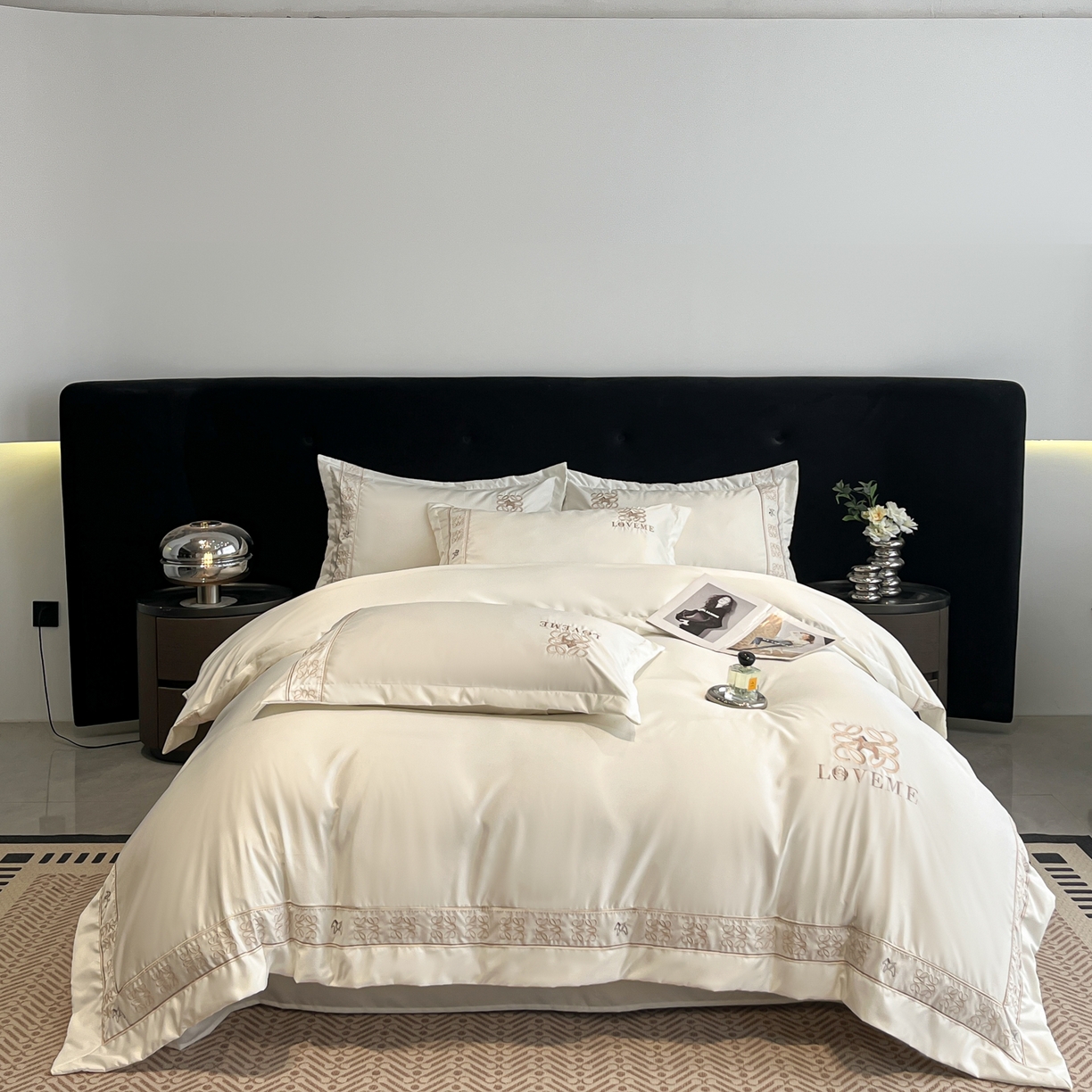 91家纺网 家纺一手货源 找家纺 金牛座家纺 2026新款细斜纹丝质重工刺绣四件套-嘉佰 嘉佰-奶白