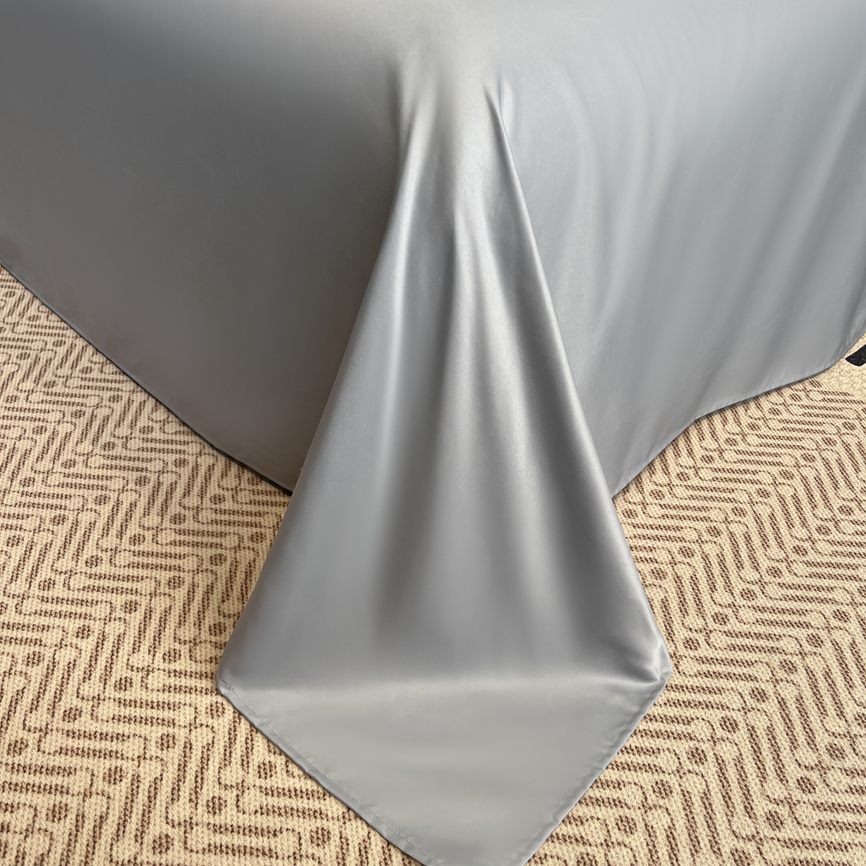 91家纺网 家纺一手货源 找家纺 （总）金牛座家纺 2026新款细斜纹丝质重工刺绣四件套-嘉佰