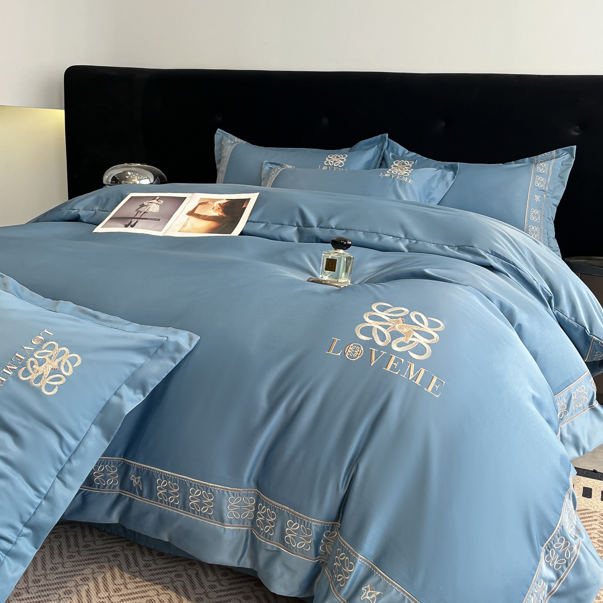 金牛座家纺 2026新款细斜纹丝质重工刺绣四件套-嘉佰 嘉佰-精致蓝
