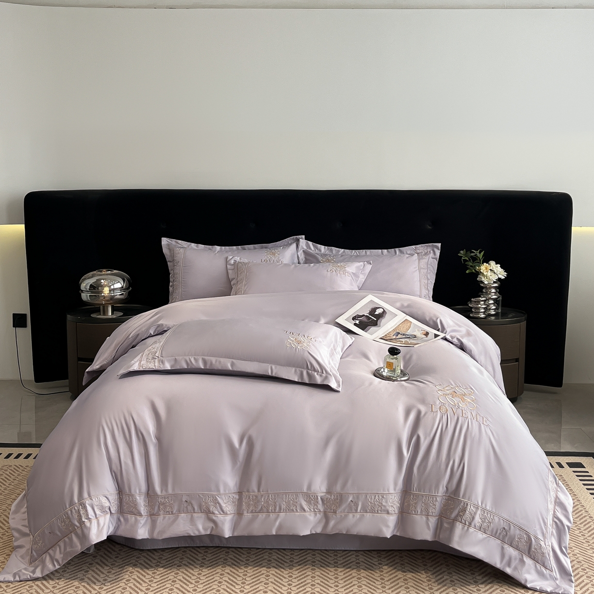 91家纺网 家纺一手货源 找家纺 金牛座家纺 2026新款细斜纹丝质重工刺绣四件套-嘉佰 嘉佰-浅紫