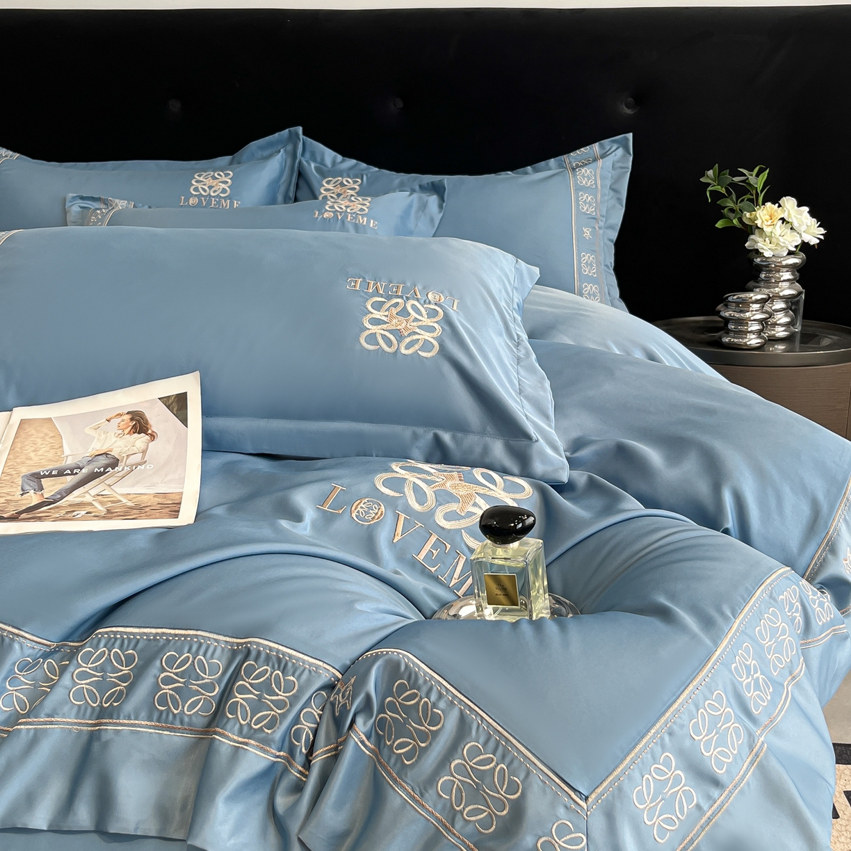 91家纺网 家纺一手货源 找家纺 金牛座家纺 2026新款细斜纹丝质重工刺绣四件套-嘉佰 嘉佰-精致蓝