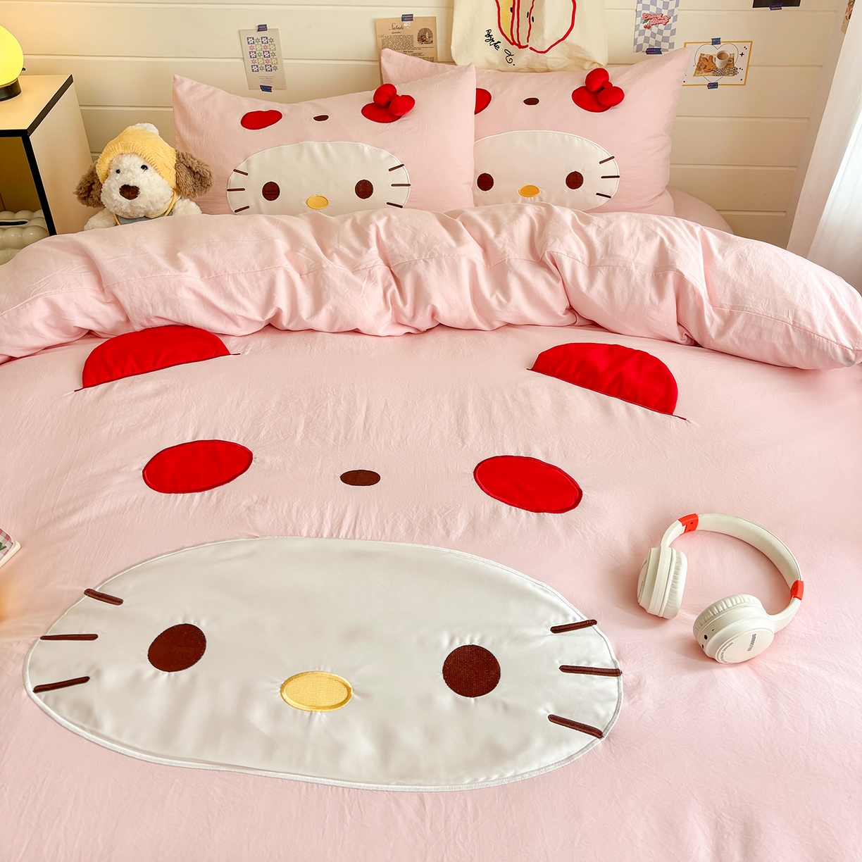 91家纺网 家纺一手货源 找家纺 色鬼布艺高端家居主号 2026新款韩国设计师款仿古棉可爱毛巾绣四件套 萌萌猫咪-粉