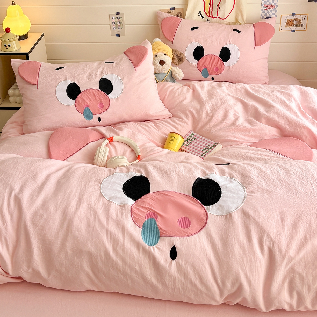 色鬼布艺高端家居主号 2026新款韩国设计师款仿古棉可爱毛巾绣四件套 呆萌猪猪-粉