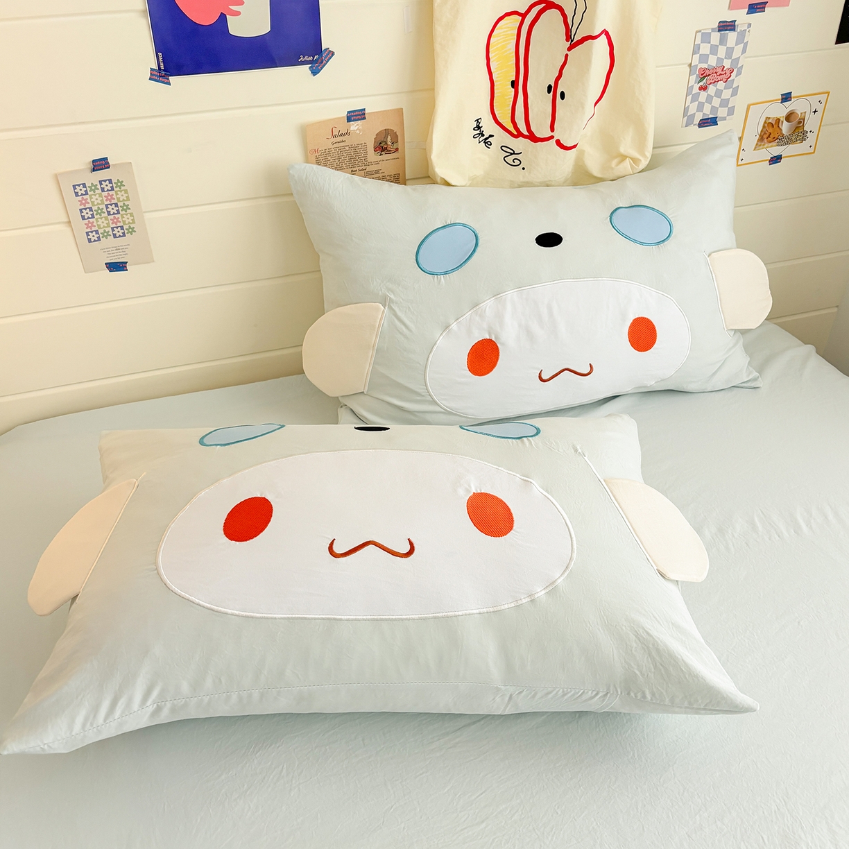 91家纺网 家纺一手货源 找家纺 色鬼布艺高端家居主号 2026新款韩国设计师款仿古棉可爱毛巾绣四件套 快乐狗狗-蓝