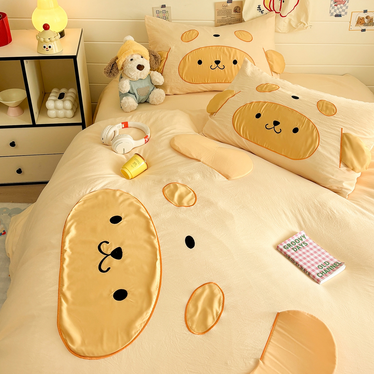 91家纺网 家纺一手货源 找家纺 色鬼布艺高端家居主号 2026新款韩国设计师款仿古棉可爱毛巾绣四件套 快乐狗狗-黄