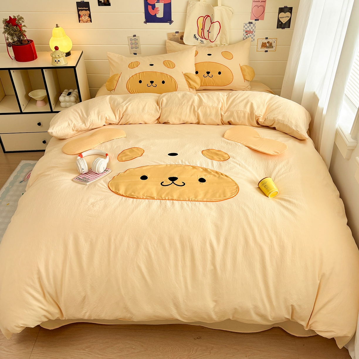 91家纺网 家纺一手货源 找家纺 色鬼布艺高端家居主号 2026新款韩国设计师款仿古棉可爱毛巾绣四件套 快乐狗狗-黄