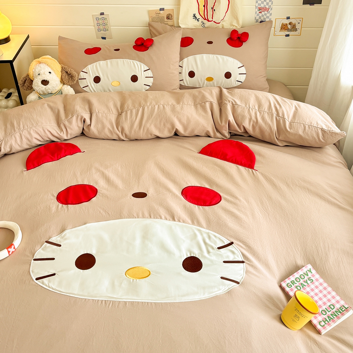 91家纺网 家纺一手货源 找家纺 色鬼布艺高端家居主号 2026新款韩国设计师款仿古棉可爱毛巾绣四件套 萌萌猫咪-驼