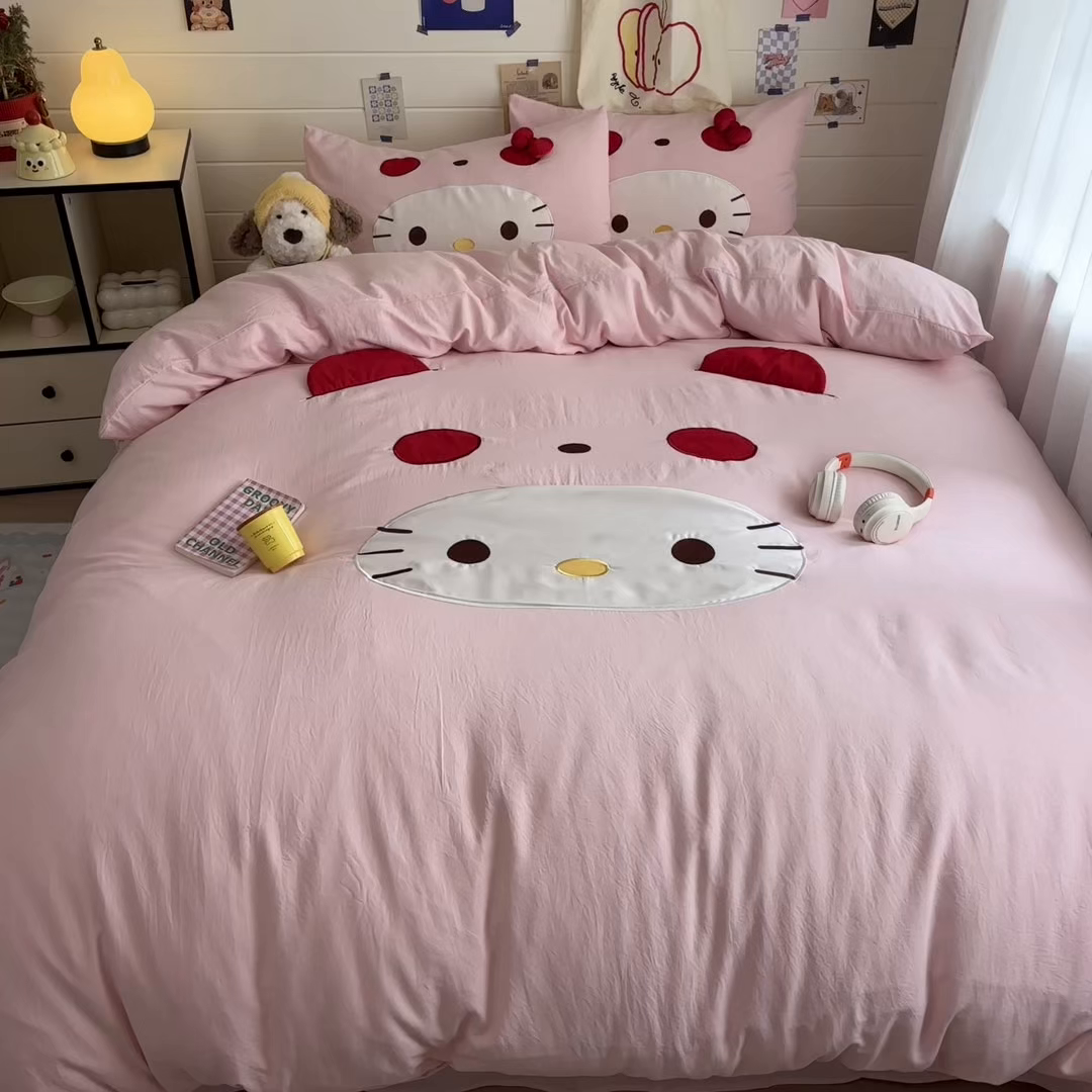 91家纺网 家纺一手货源 找家纺 色鬼布艺高端家居主号 2026新款韩国设计师款仿古棉可爱毛巾绣四件套 萌萌猫咪-粉