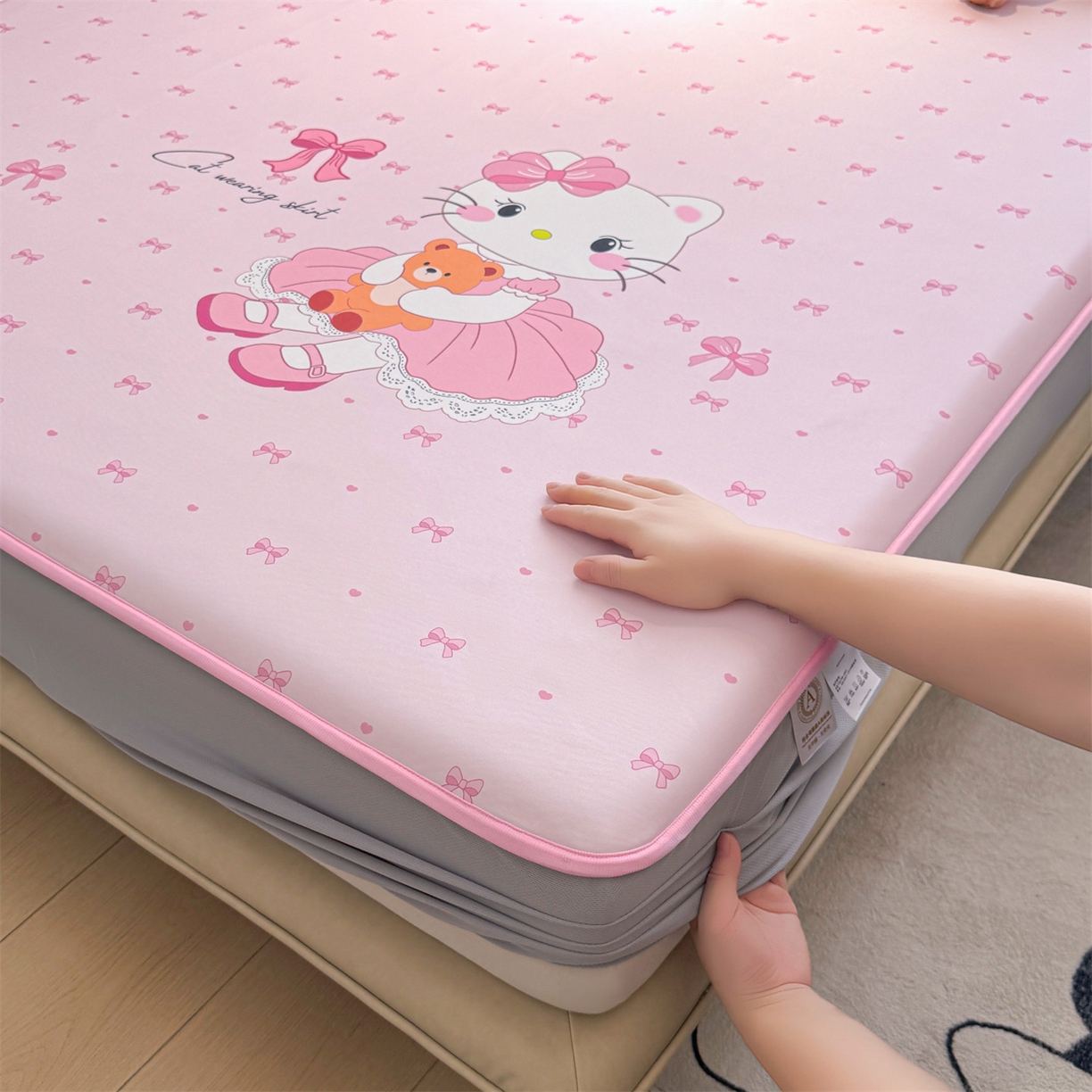 91家纺网 家纺一手货源 找家纺 雯豆家纺 【10A抗菌包检测】2026新款小冰皮床笠大版卡通床笠夏季凉感床笠软席子 小冰皮床笠-淑女猫