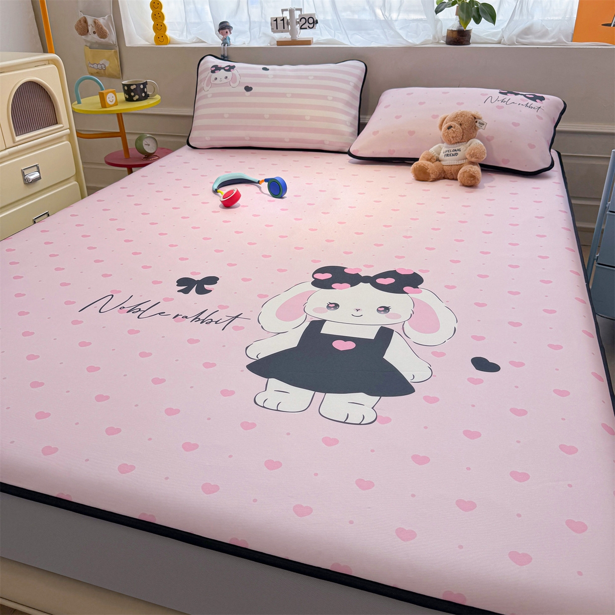 91家纺网 家纺一手货源 找家纺 雯豆家纺 【10A抗菌包检测】2026新款小冰皮床笠大版卡通床笠夏季凉感床笠软席子 小冰皮床笠-安妮兔