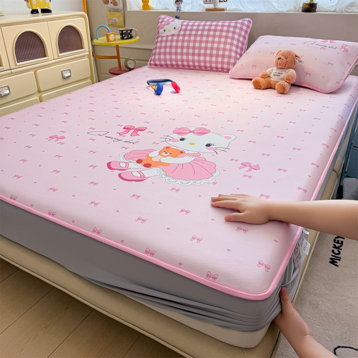 91家纺网 家纺一手货源 找家纺 雯豆家纺 【10A抗菌包检测】2026新款小冰皮床笠大版卡通床笠夏季凉感床笠软席子 小冰皮床笠-淑女猫