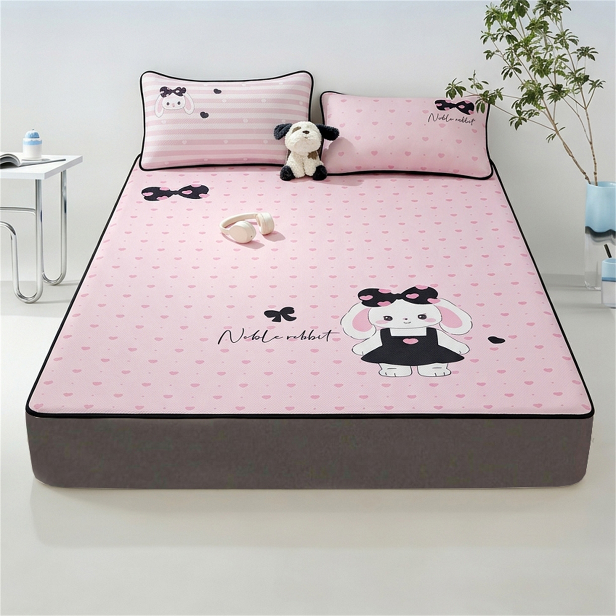 91家纺网 家纺一手货源 找家纺 雯豆家纺 【10A抗菌包检测】2026新款小冰皮床笠大版卡通床笠夏季凉感床笠软席子 小冰皮床笠-安妮兔