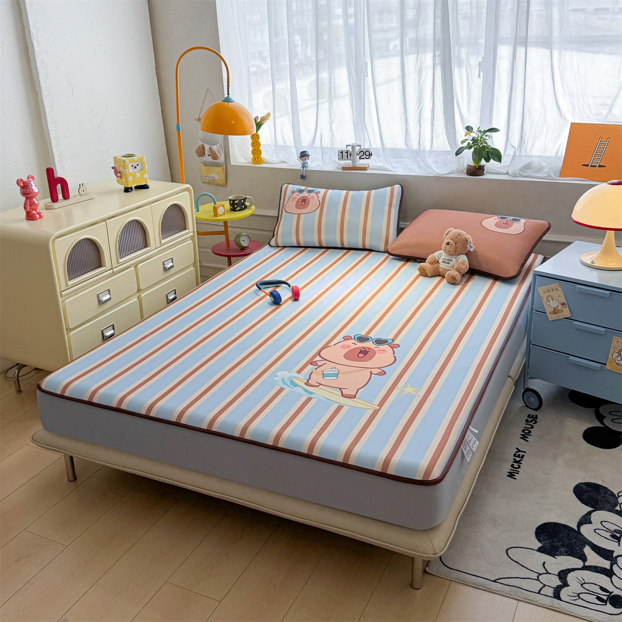 91家纺网 家纺一手货源 找家纺 雯豆家纺 【10A抗菌包检测】2026新款小冰皮床笠大版卡通床笠夏季凉感床笠软席子 小冰皮床笠-水豚冲浪记