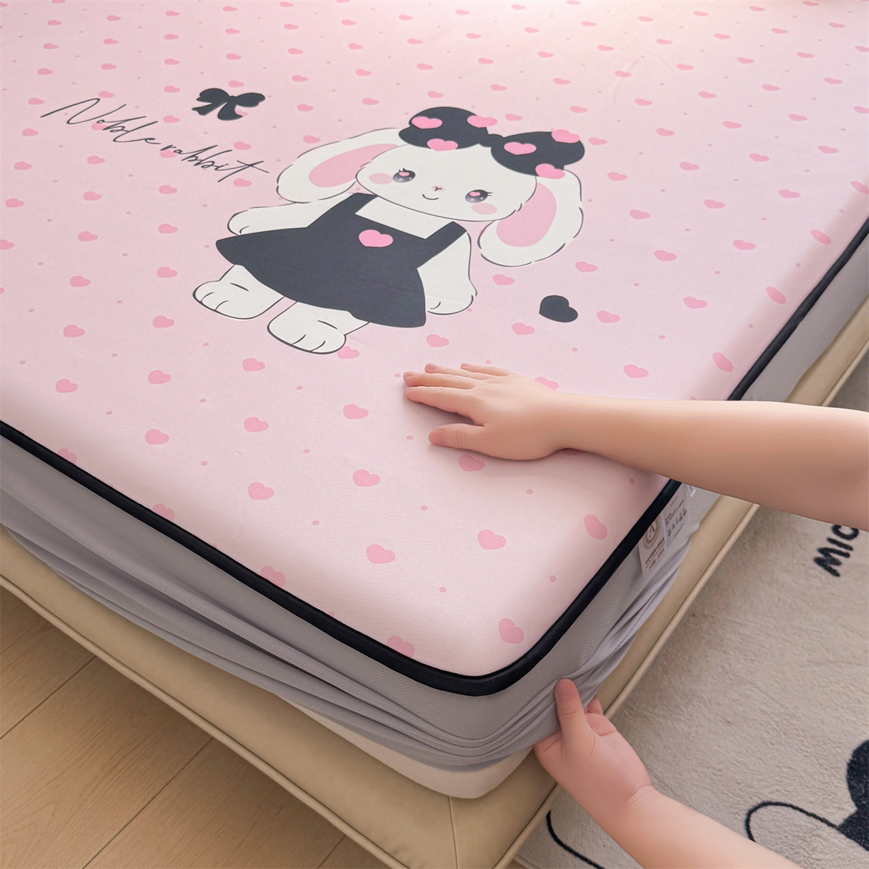 91家纺网 家纺一手货源 找家纺 雯豆家纺 【10A抗菌包检测】2026新款小冰皮床笠大版卡通床笠夏季凉感床笠软席子 小冰皮床笠-安妮兔