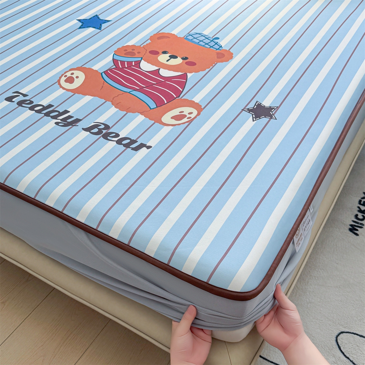 91家纺网 家纺一手货源 找家纺 雯豆家纺 【10A抗菌包检测】2026新款小冰皮床笠大版卡通床笠夏季凉感床笠软席子 小冰皮床笠-泰迪熊