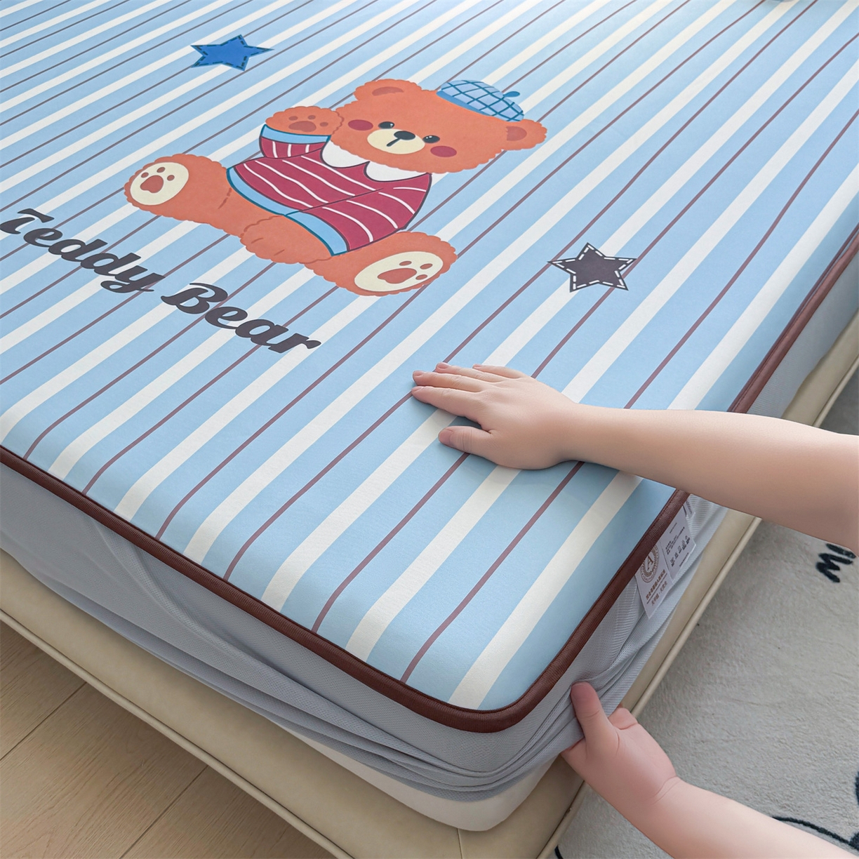 91家纺网 家纺一手货源 找家纺 雯豆家纺 【10A抗菌包检测】2026新款小冰皮床笠大版卡通床笠夏季凉感床笠软席子 小冰皮床笠-泰迪熊