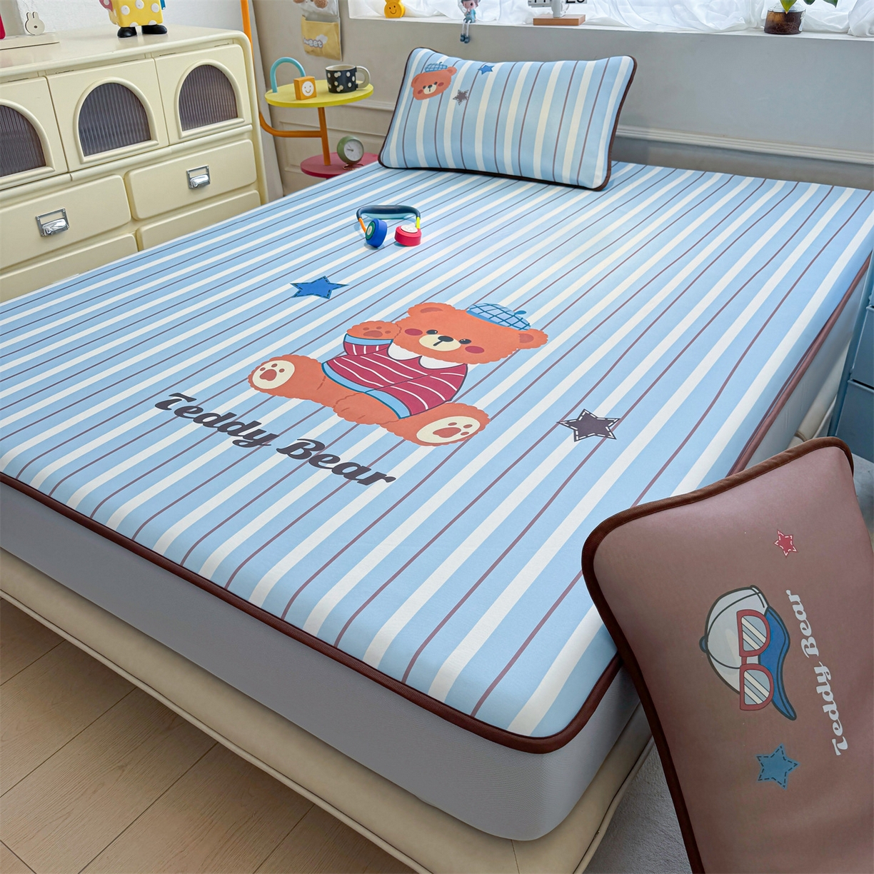 91家纺网 家纺一手货源 找家纺 雯豆家纺 【10A抗菌包检测】2026新款小冰皮床笠大版卡通床笠夏季凉感床笠软席子 小冰皮床笠-泰迪熊