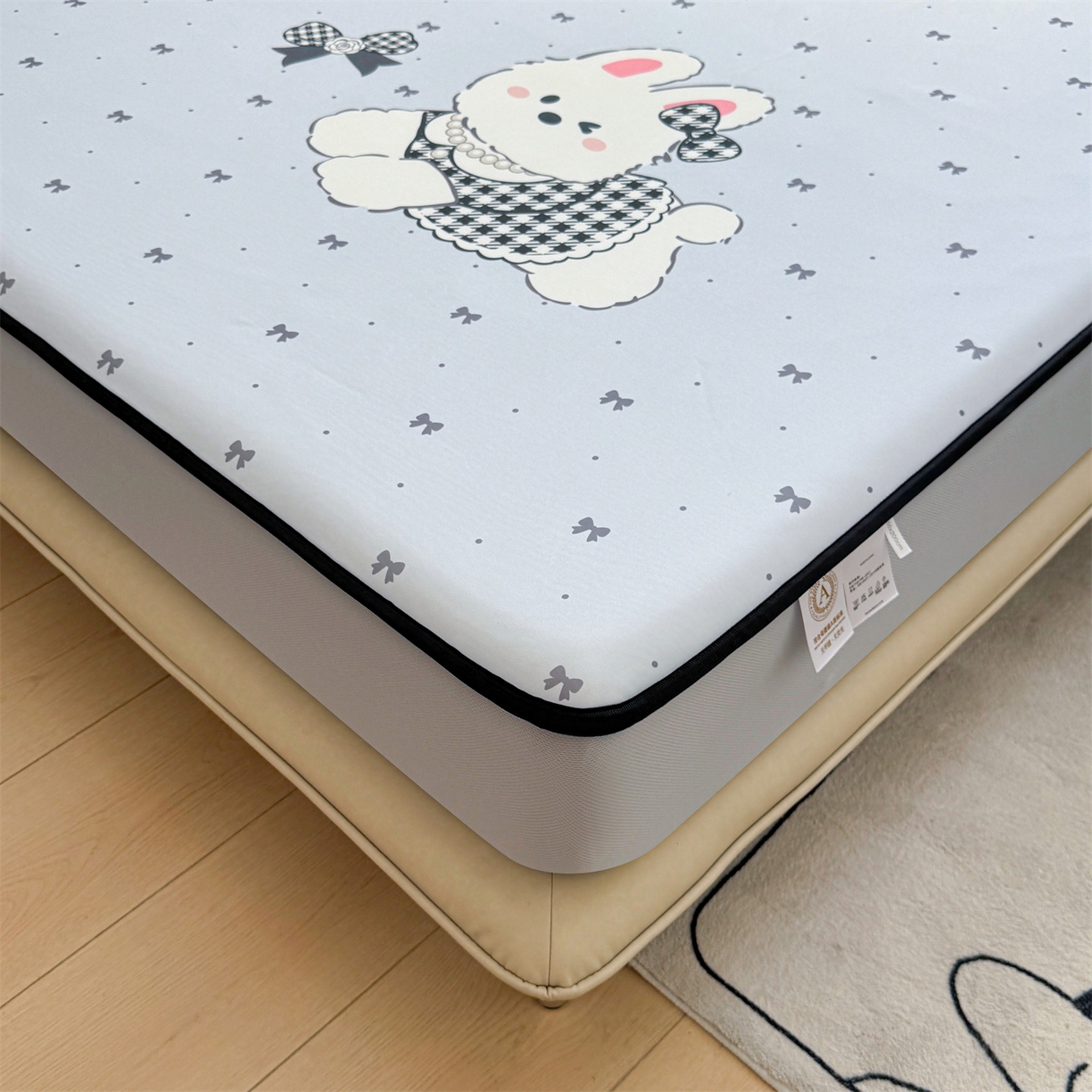 91家纺网 家纺一手货源 找家纺 雯豆家纺 【10A抗菌包检测】2026新款小冰皮床笠大版卡通床笠夏季凉感床笠软席子 小冰皮床笠-香香兔