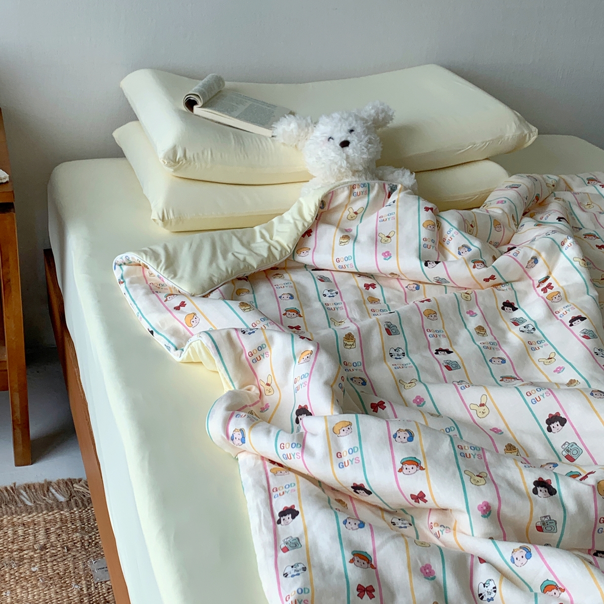 91家纺网 家纺一手货源 找家纺 桃喜 2026新款冰纱夏被夏凉被空调被 彩条小伙伴