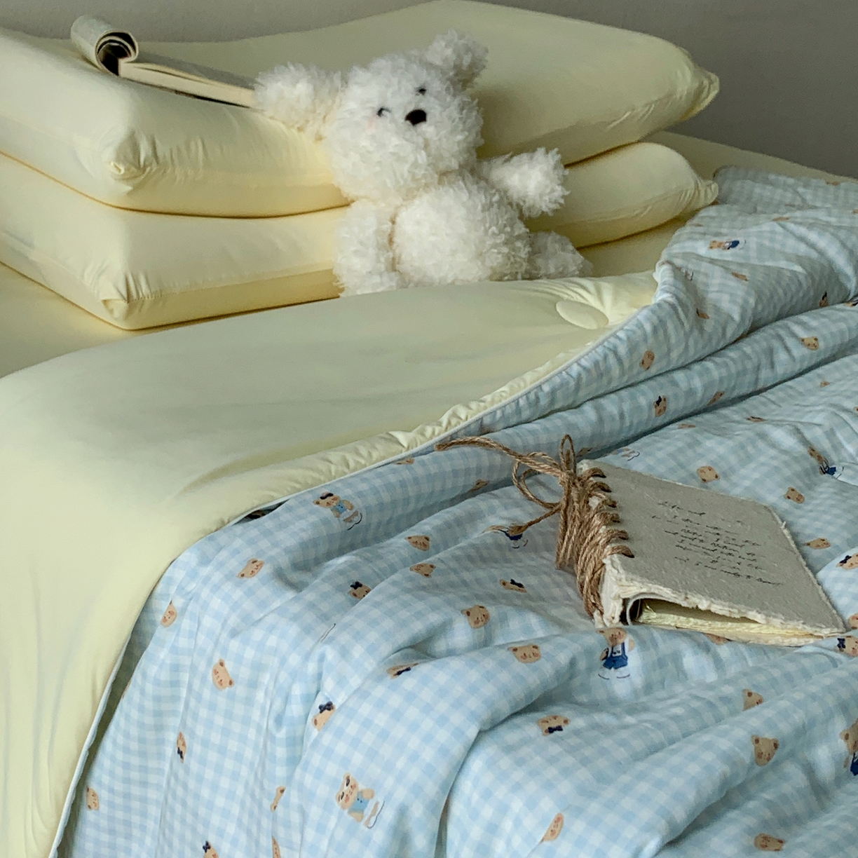 91家纺网 家纺一手货源 找家纺 桃喜 2026新款冰纱夏被夏凉被空调被 蓝格小熊