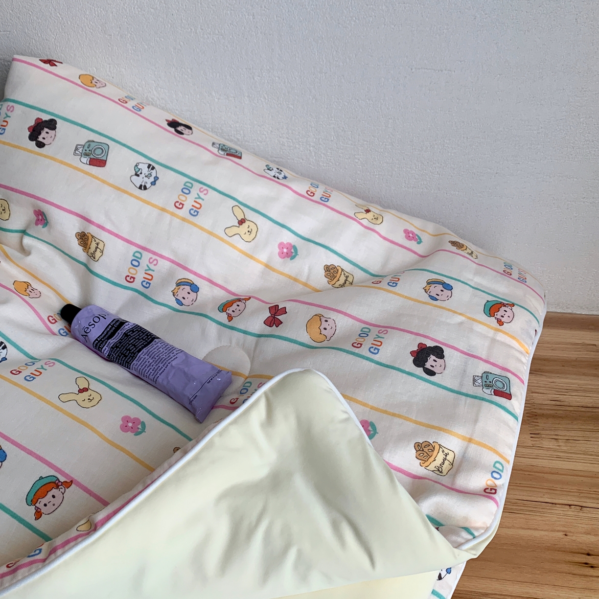 91家纺网 家纺一手货源 找家纺 桃喜 2026新款冰纱夏被夏凉被空调被 彩条小伙伴