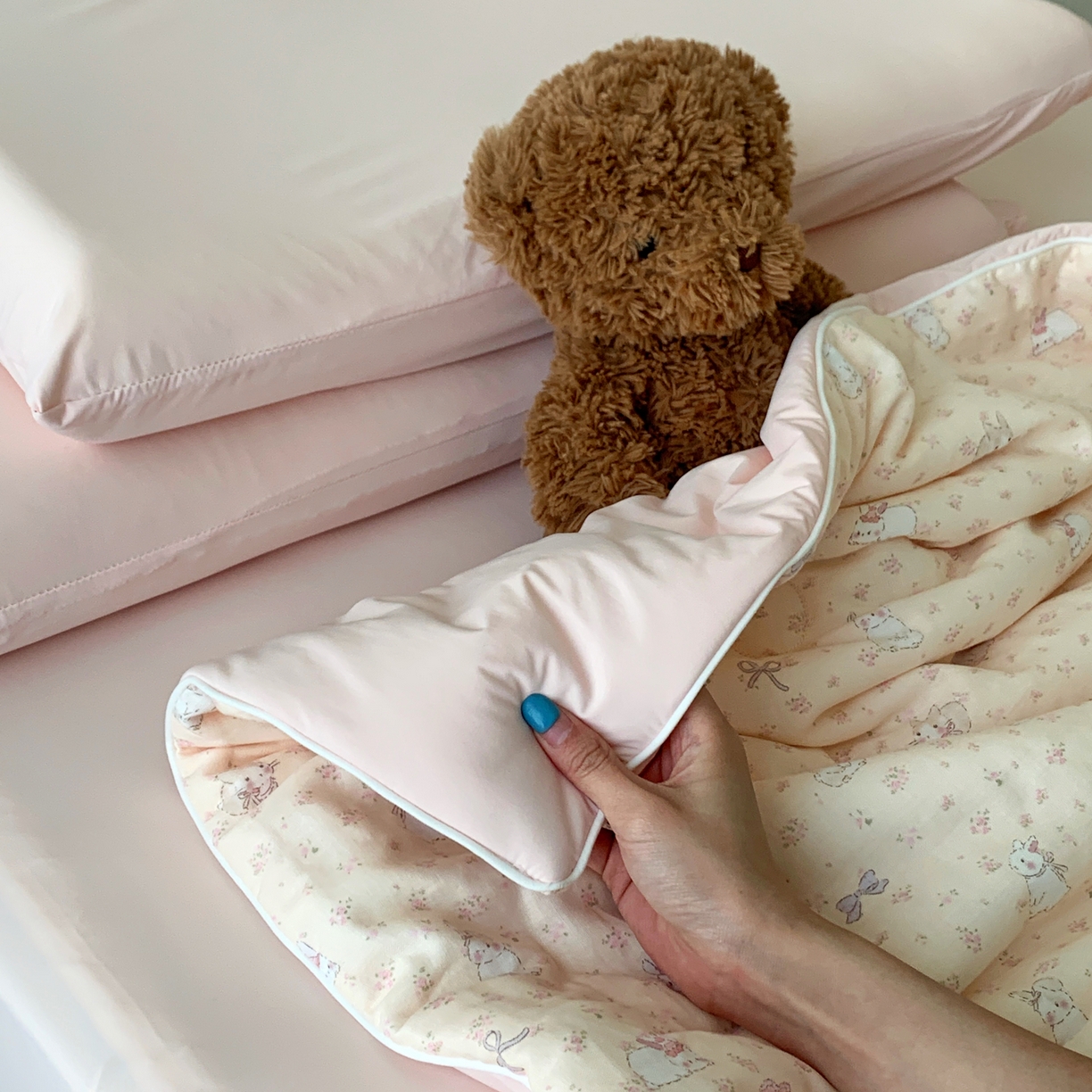 91家纺网 家纺一手货源 找家纺 桃喜 2026新款冰纱夏被夏凉被空调被 软萌兔兔