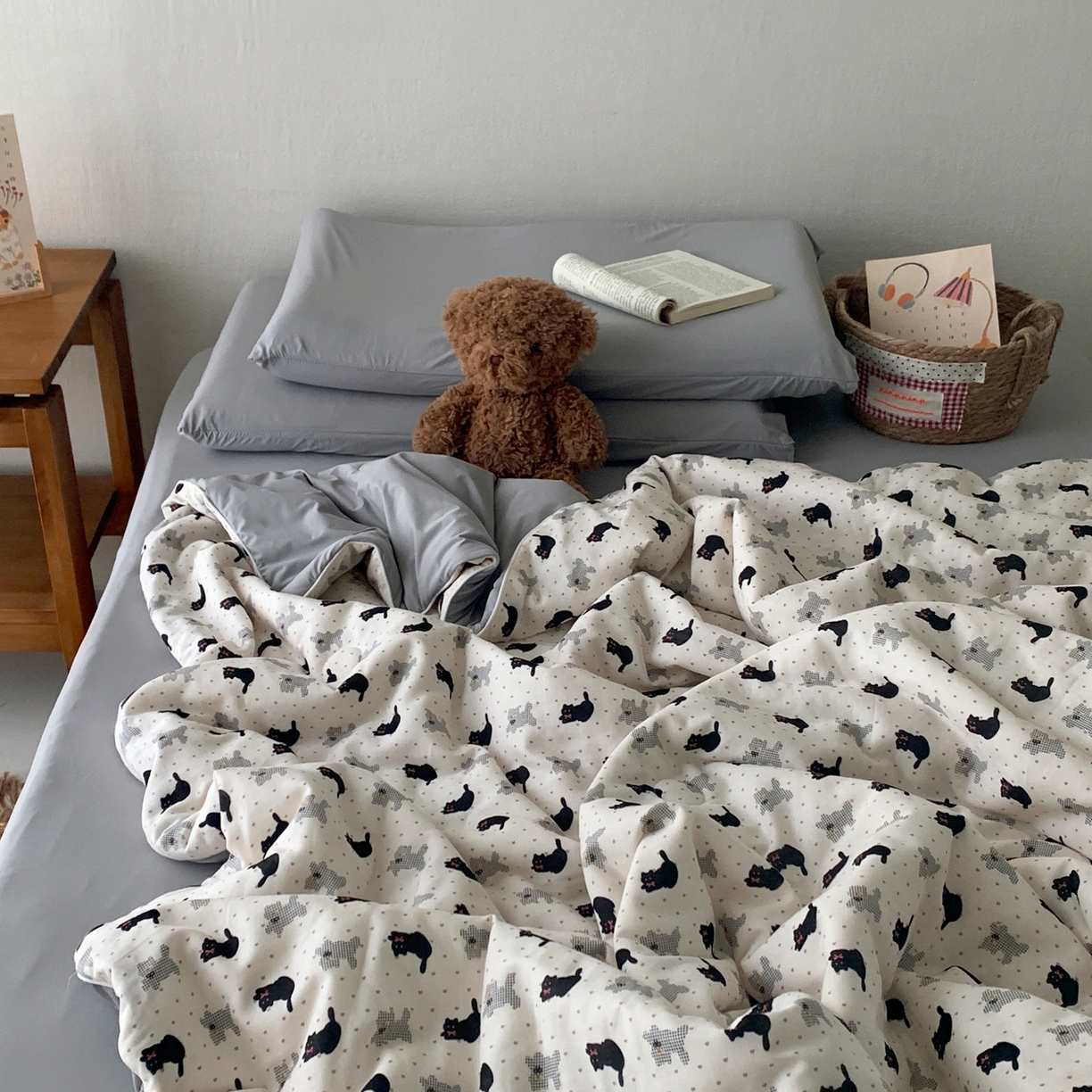 91家纺网 家纺一手货源 找家纺 桃喜 2026新款冰纱夏被夏凉被空调被 波点小黑猫