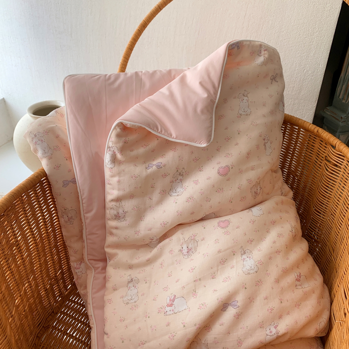 91家纺网 家纺一手货源 找家纺 桃喜 2026新款冰纱夏被夏凉被空调被 软萌兔兔