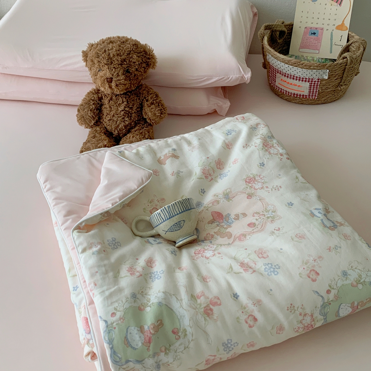 91家纺网 家纺一手货源 找家纺 桃喜 2026新款冰纱夏被夏凉被空调被 爱丽丝