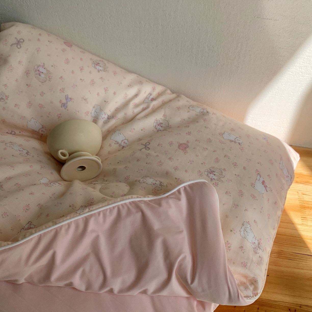 91家纺网 家纺一手货源 找家纺 桃喜 2026新款冰纱夏被夏凉被空调被 软萌兔兔