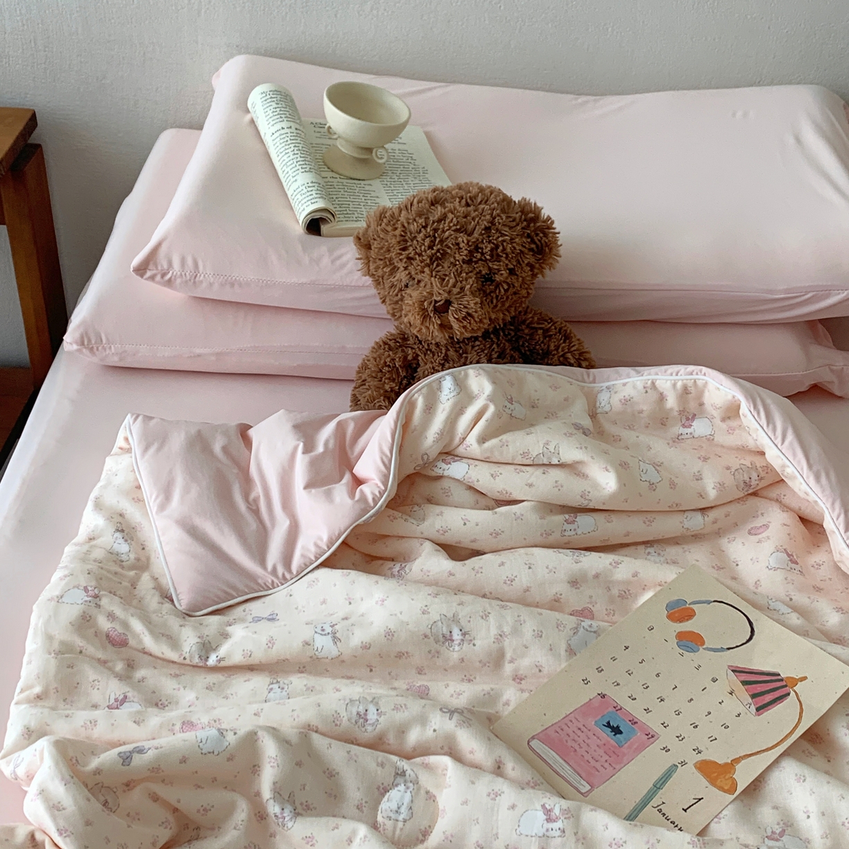 91家纺网 家纺一手货源 找家纺 桃喜 2026新款冰纱夏被夏凉被空调被 软萌兔兔