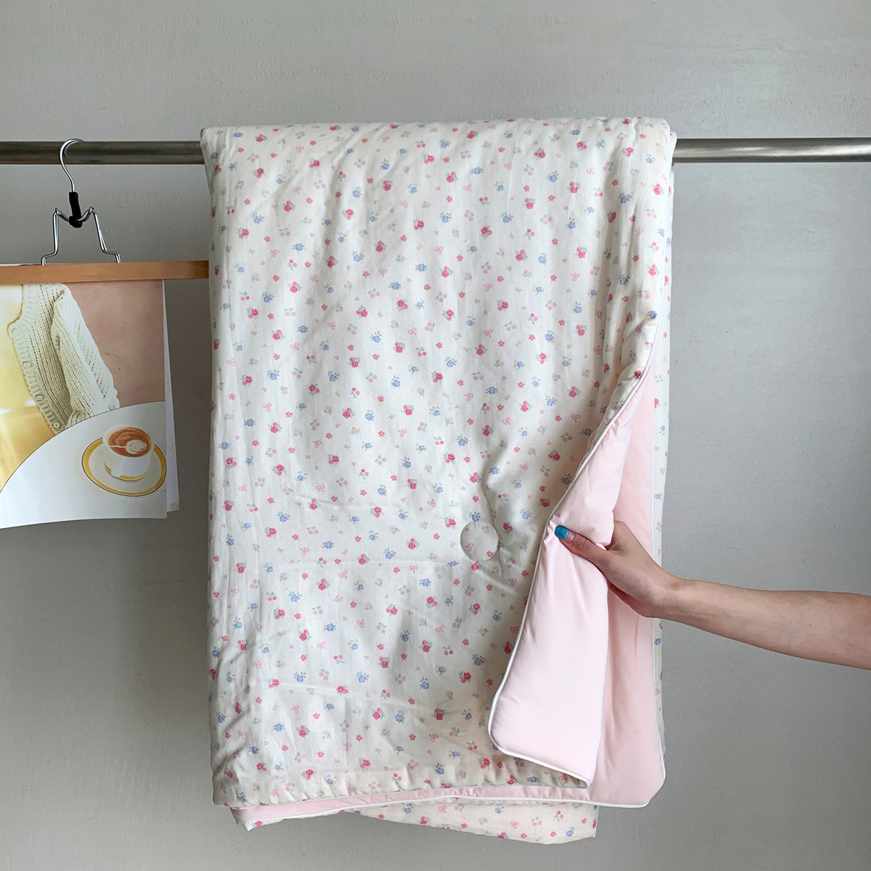 91家纺网 家纺一手货源 找家纺 桃喜 2026新款冰纱夏被夏凉被空调被 浅雾蔷薇