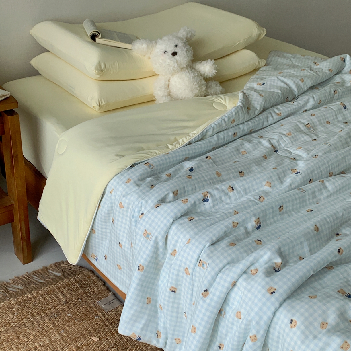 91家纺网 家纺一手货源 找家纺 桃喜 2026新款冰纱夏被夏凉被空调被 蓝格小熊