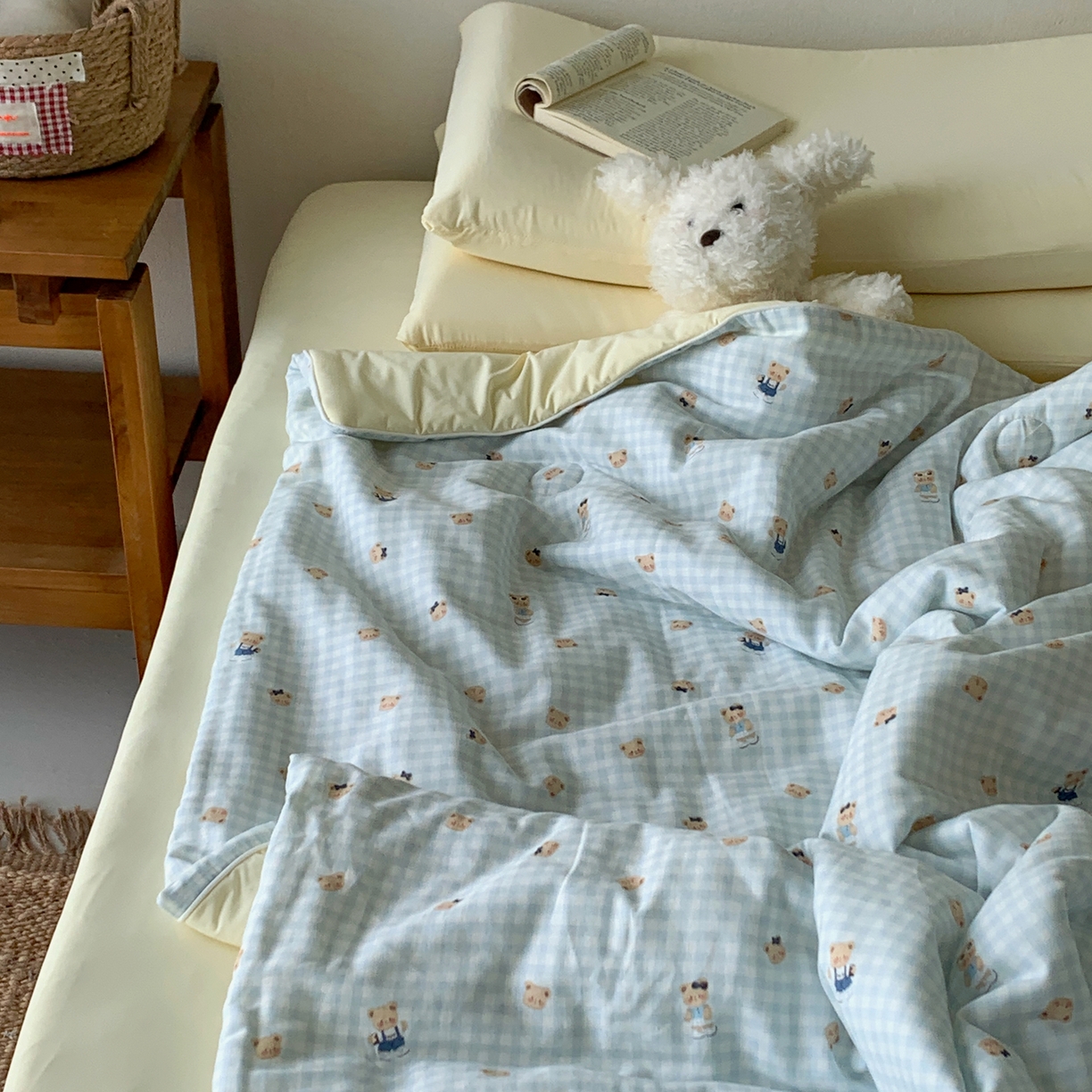 91家纺网 家纺一手货源 找家纺 桃喜 2026新款冰纱夏被夏凉被空调被 蓝格小熊