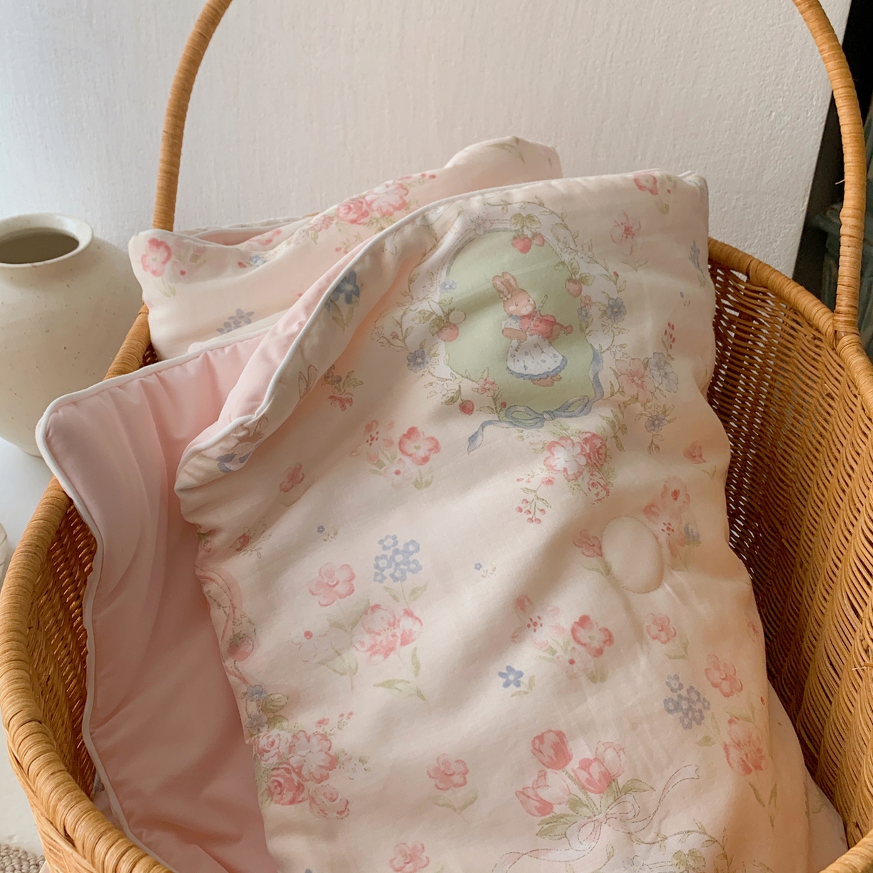 91家纺网 家纺一手货源 找家纺 桃喜 2026新款冰纱夏被夏凉被空调被 爱丽丝