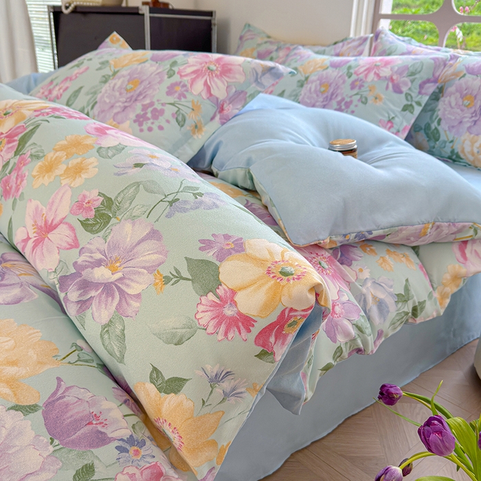 91家纺网 家纺一手货源 找家纺 桔禾家纺 2026水洗皱皱纱夏被  蓝纹木马星