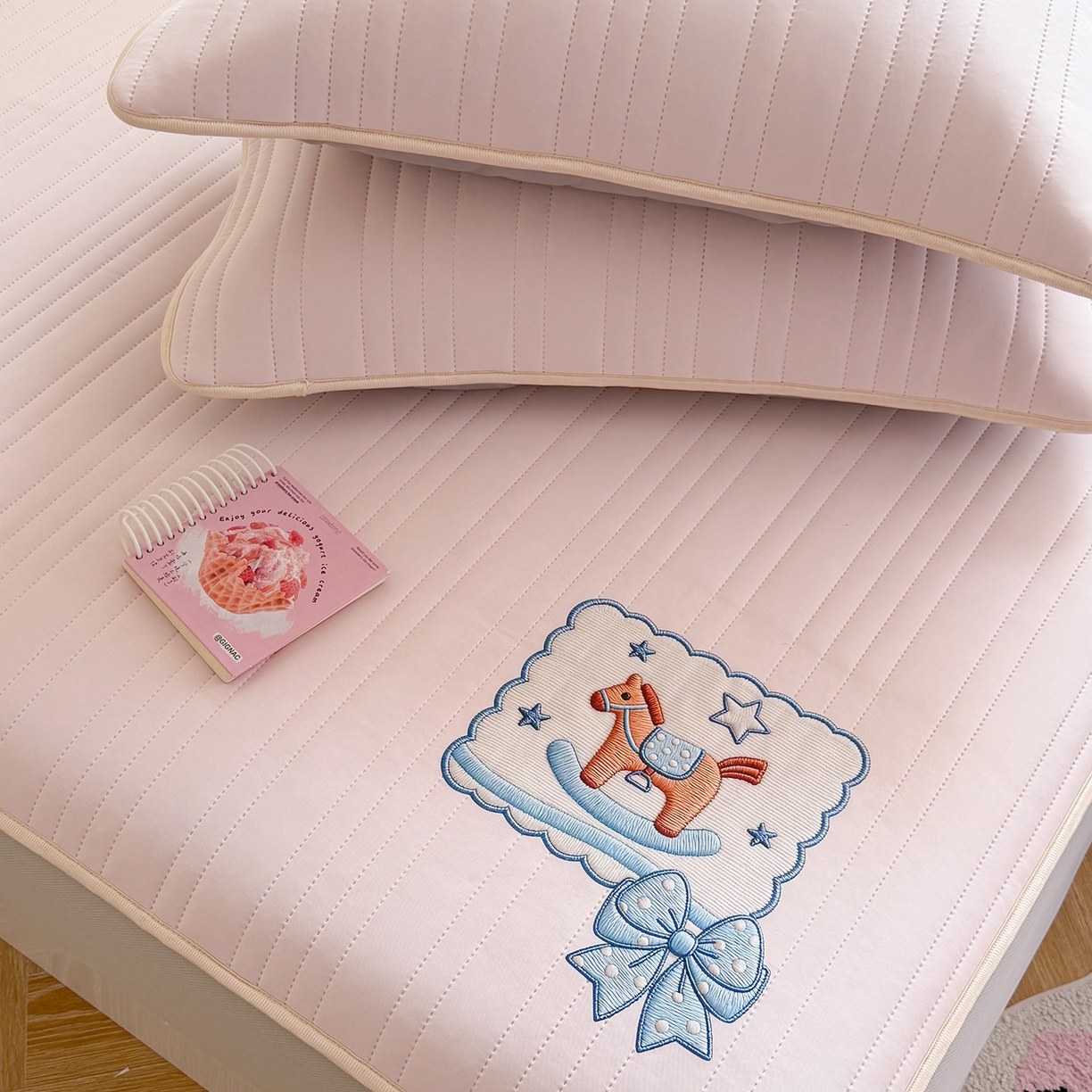 91家纺网 家纺一手货源 找家纺 （总）TT.one 塔塔家居 2026新款A类夏日裸感凉感夏凉垫--小马系列