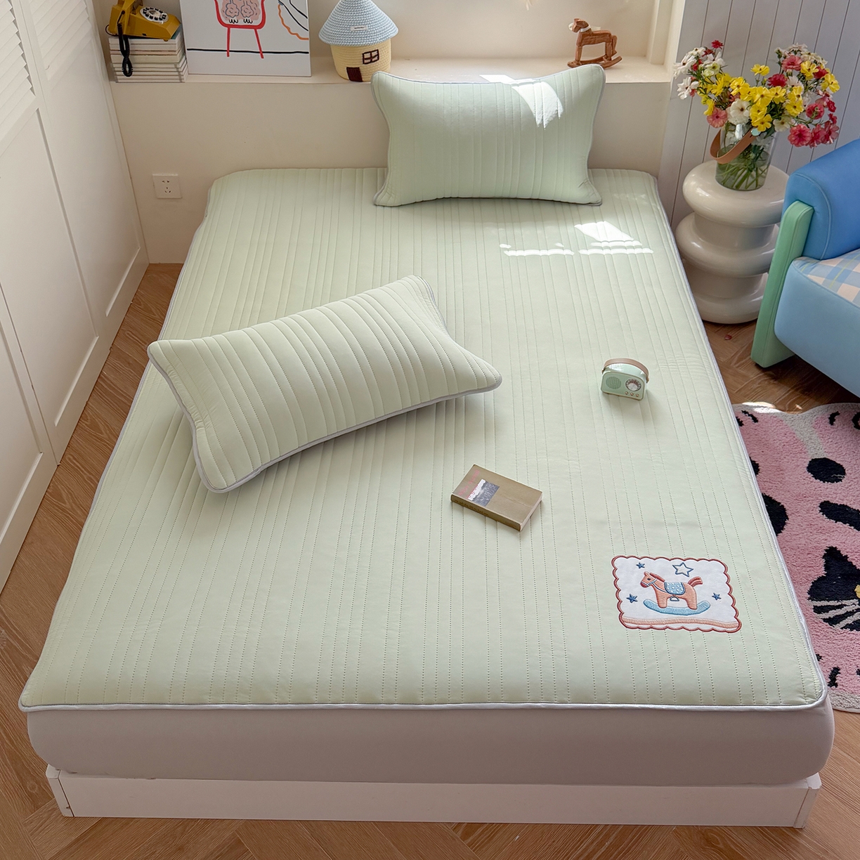 91家纺网 家纺一手货源 找家纺 TT.one 塔塔家居 2026新款A类夏日裸感凉感夏凉垫--小马系列 小马-薄荷绿